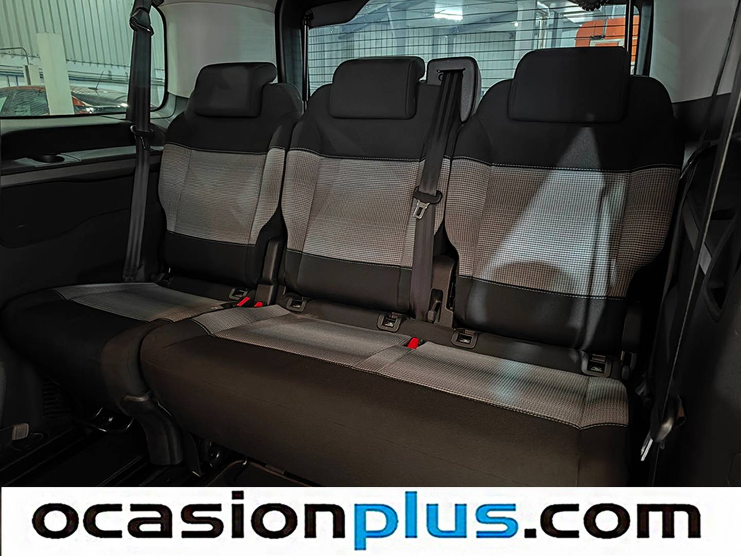 Extras y acabados del Citroën Spacetourer Citroën Spacetourer BlueHDi 150 S&S Feel Talla M 110 kW (150 CV) 8 Plazas