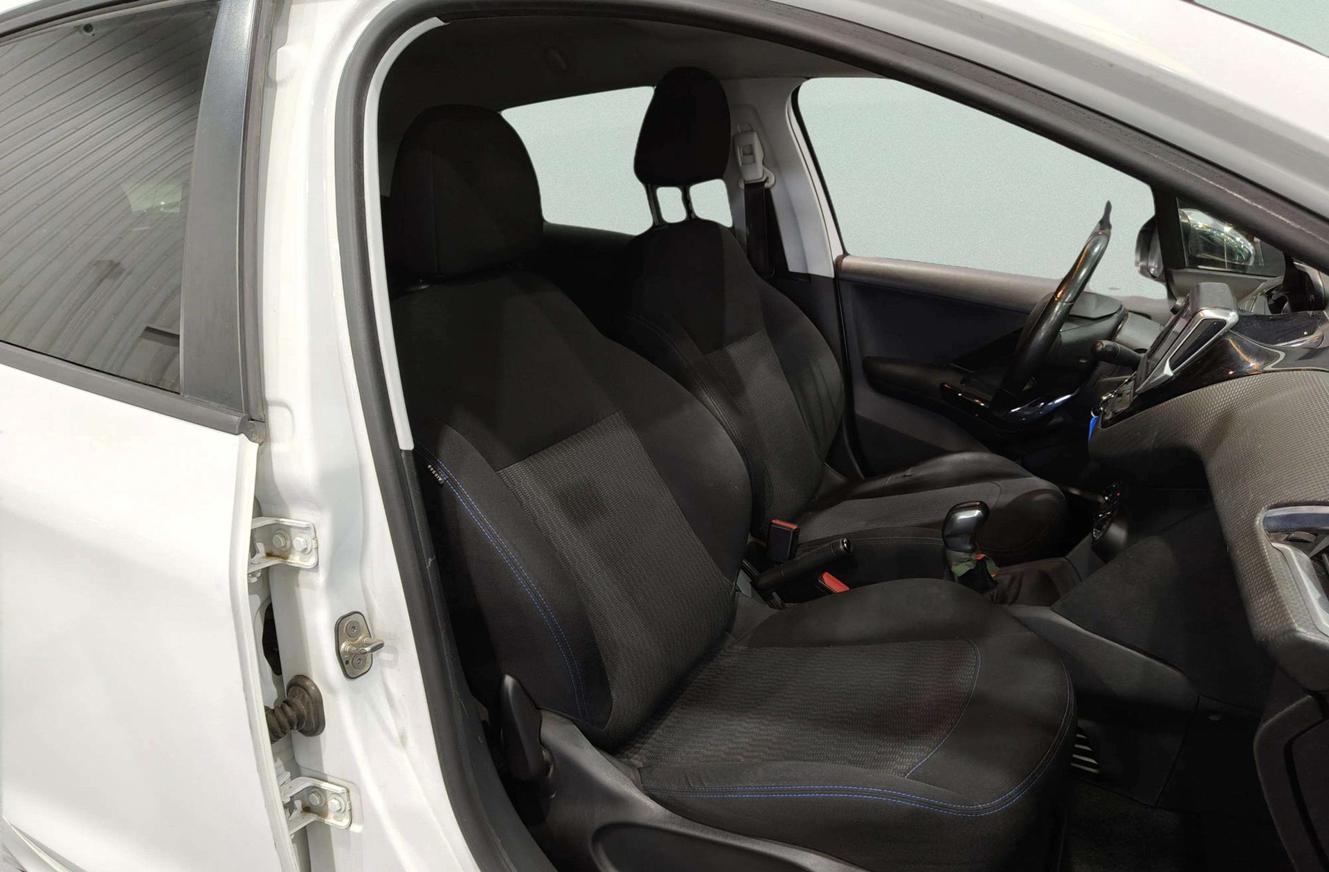 Peugeot 208 PureTech 82 Style - foto 14
