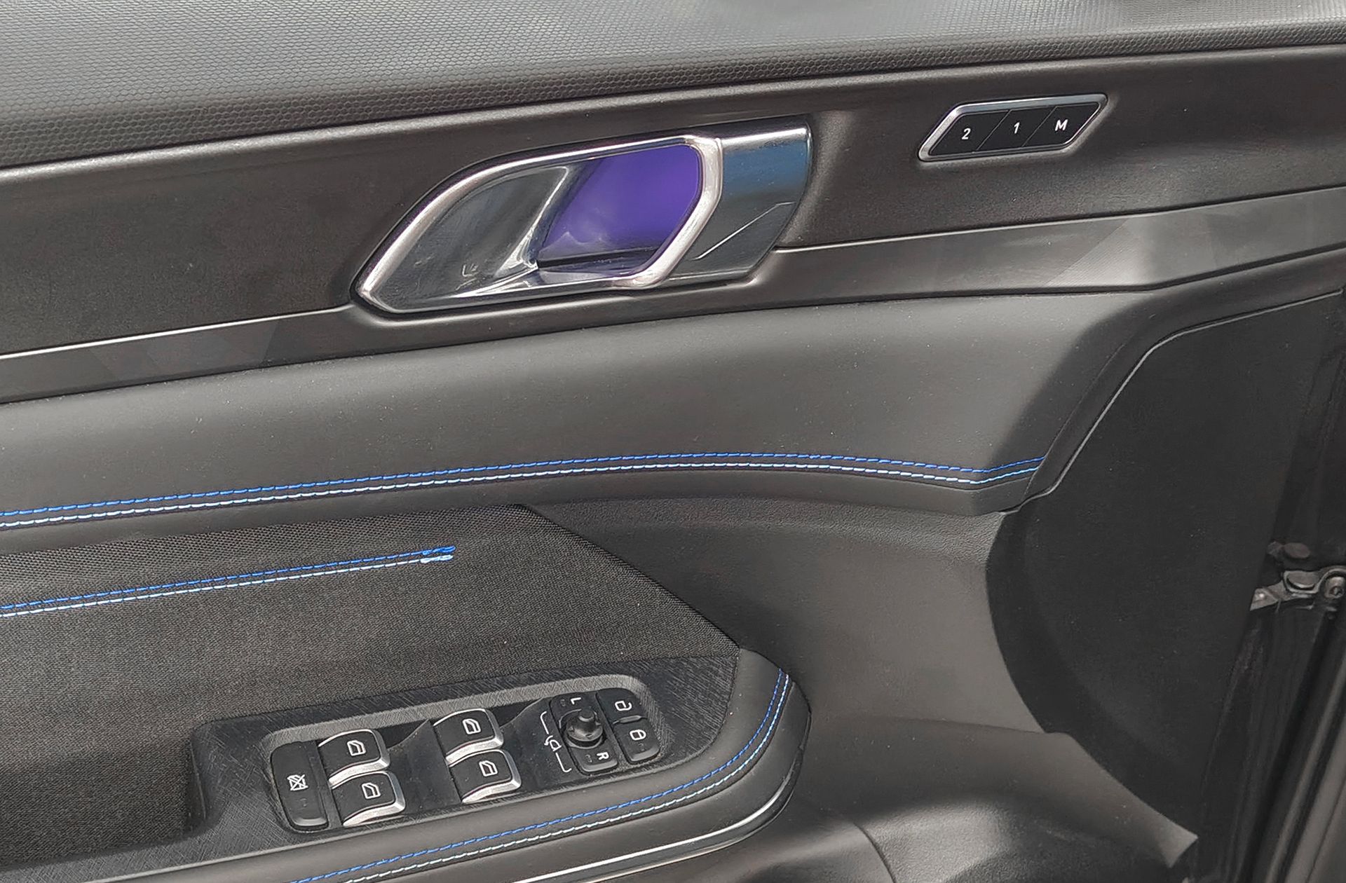 Lynk & Co 01 1.5 PHEV - foto 38