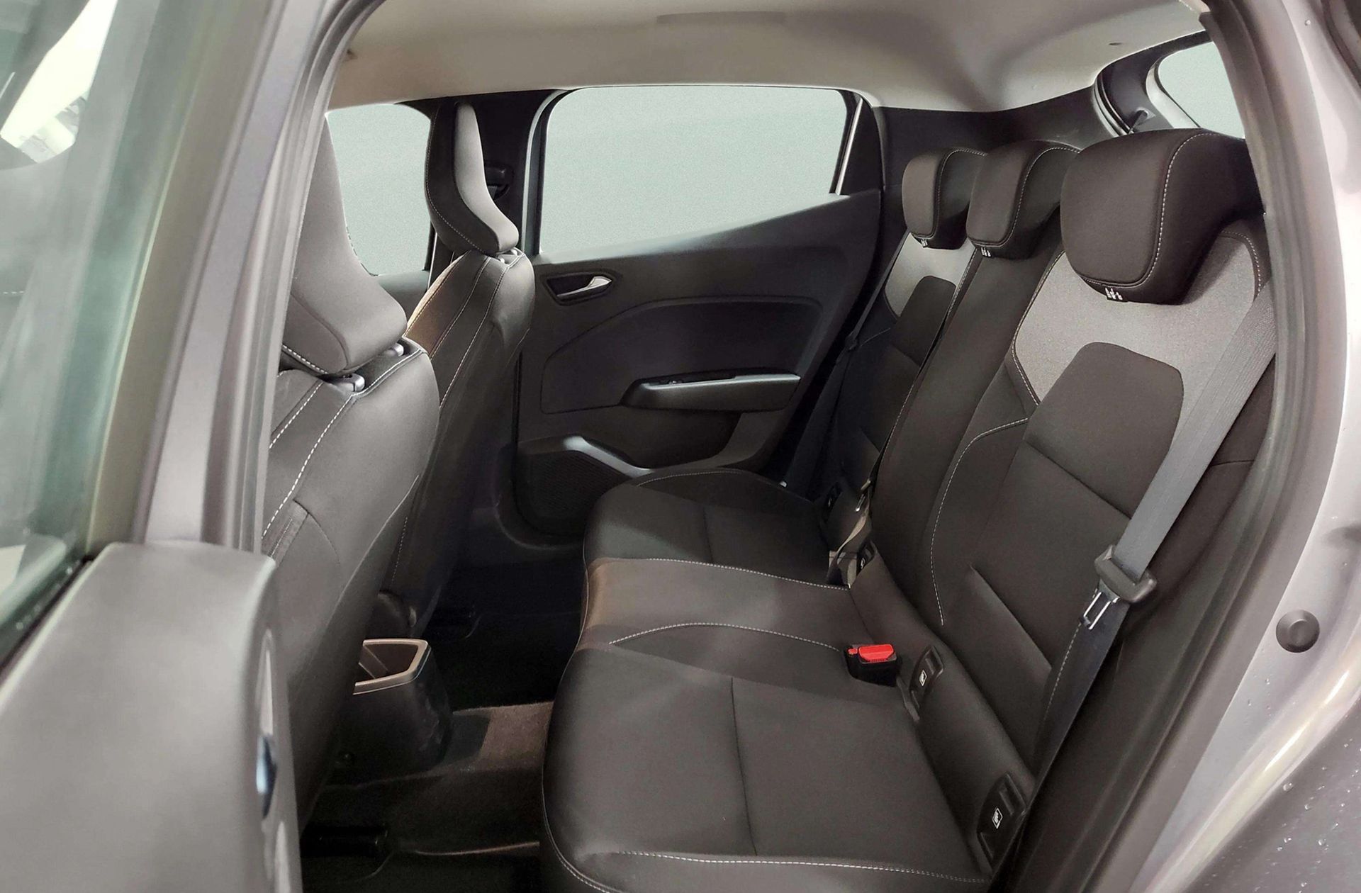 Mitsubishi Colt 100T Motion - foto 11