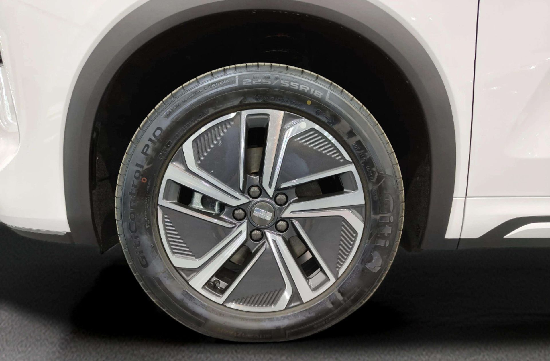 Geely Starray EM-i 1.5 PHEV Pro - foto 41