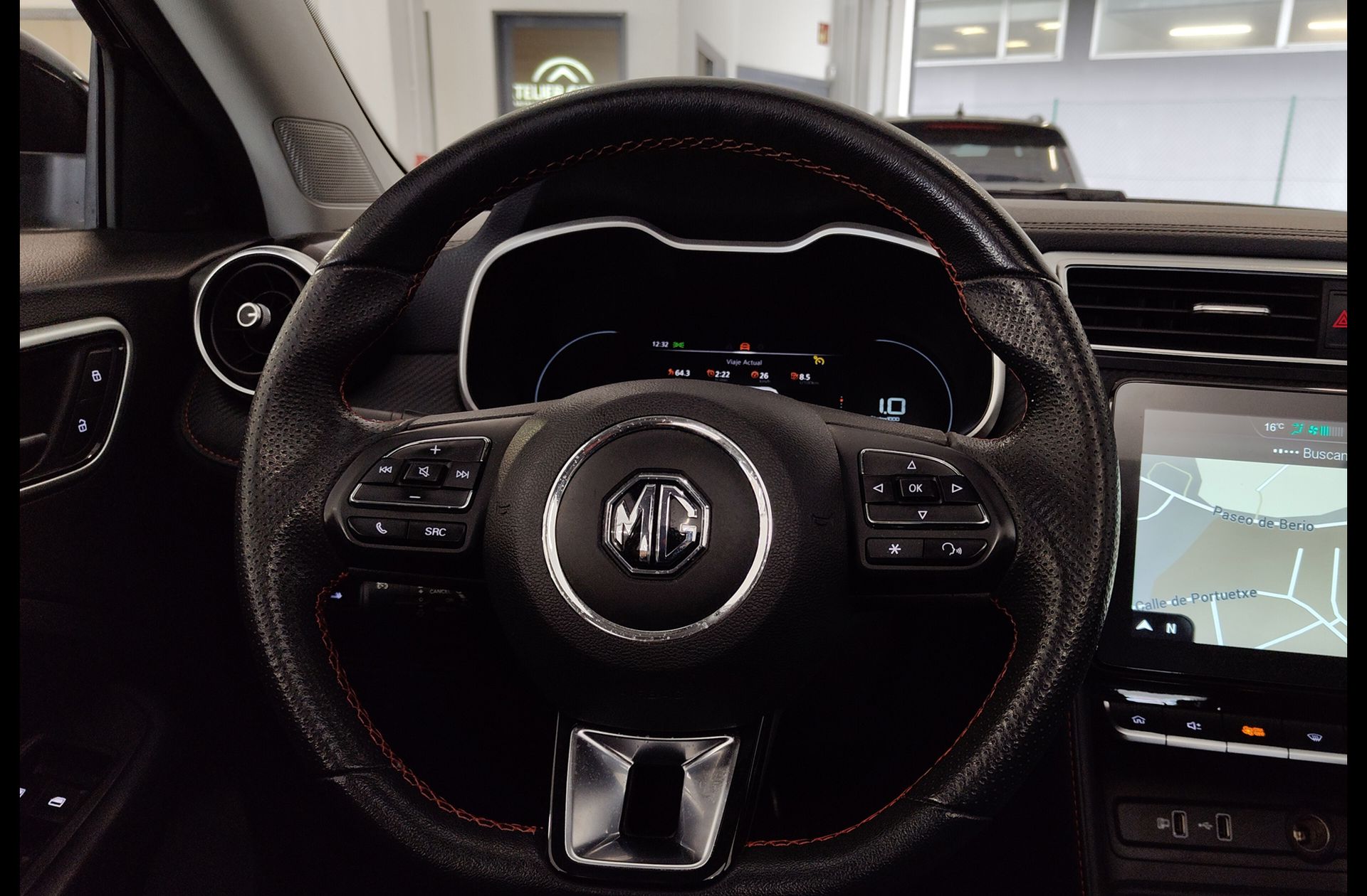 MG ZS 1.0T Luxury - foto 22