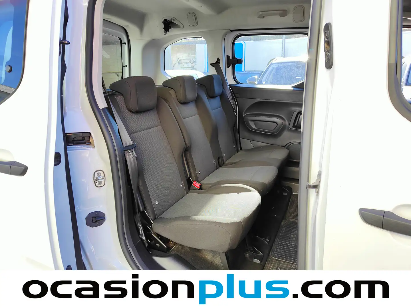 Foto Peugeot Rifter Peugeot Rifter Active Pack Business Standard BlueHDi (100 CV)