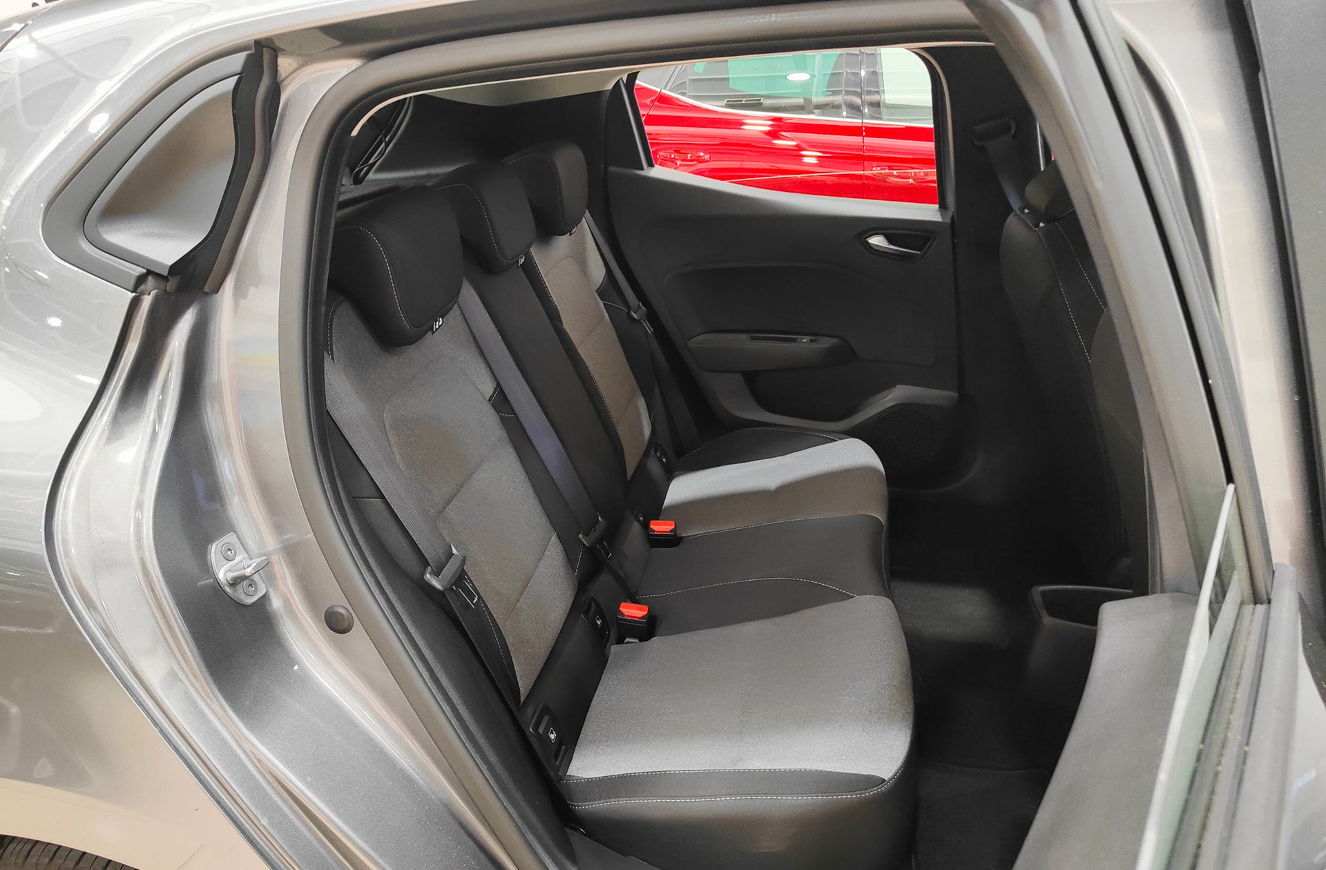 Mitsubishi Colt 100T GLP Motion - foto 17