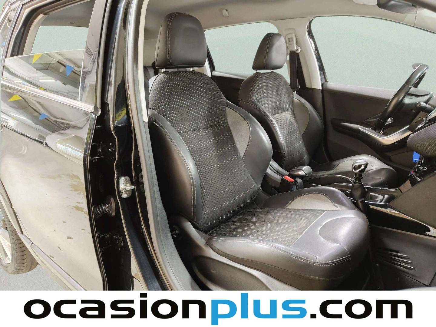 Foto Peugeot 2008 Peugeot 2008 PureTech 130 S&S Allure (130 CV)