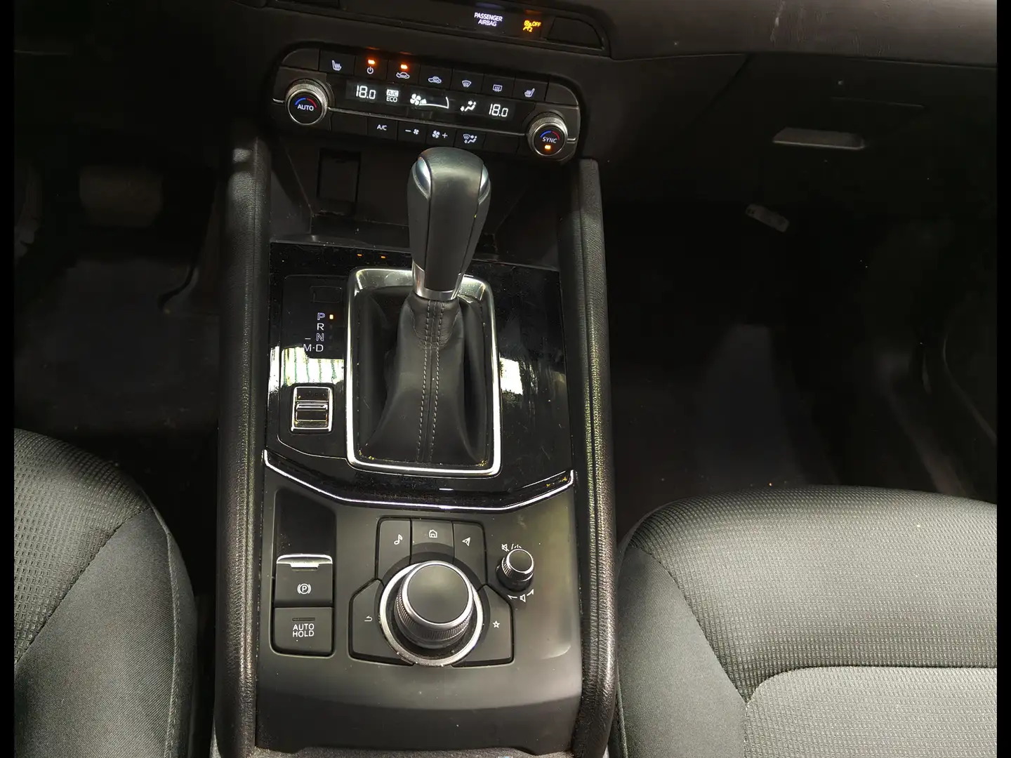 Foto Mazda CX-5 Mazda CX-5 2.0 e-Sky G MHEV Advantage AT (165 CV)