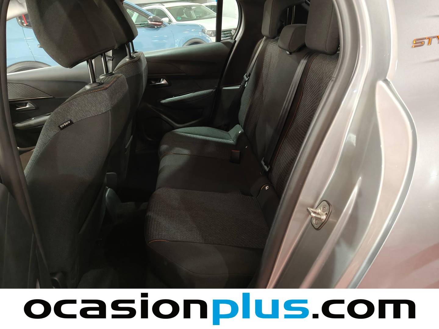 Foto asientos traseros Peugeot 208 Peugeot 208 Style Hybrid 110 eDCS6 (110 CV)