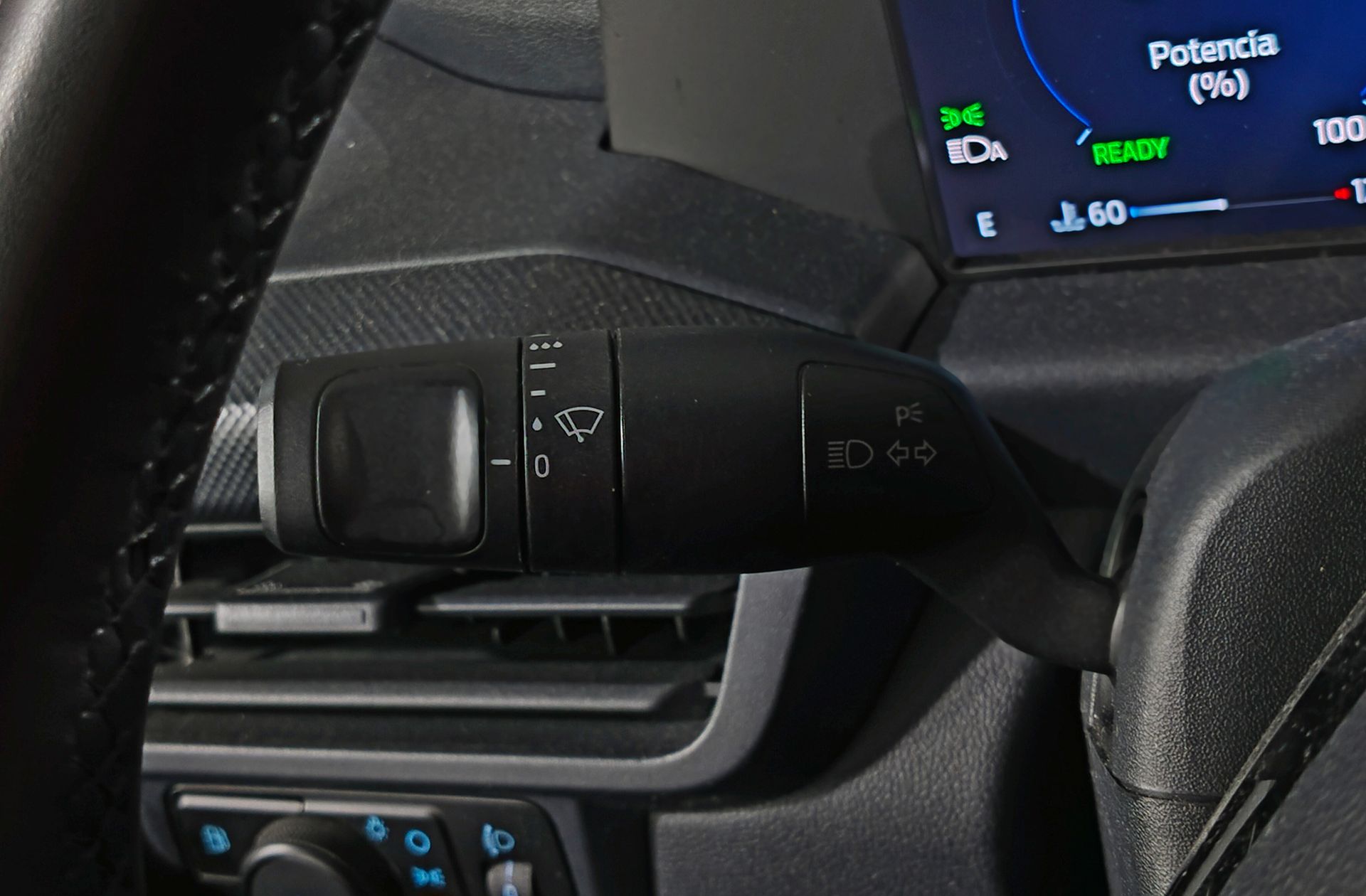 Ford Transit Custom 2.5 Duratec PHEV 320 L1 Trend - foto 27