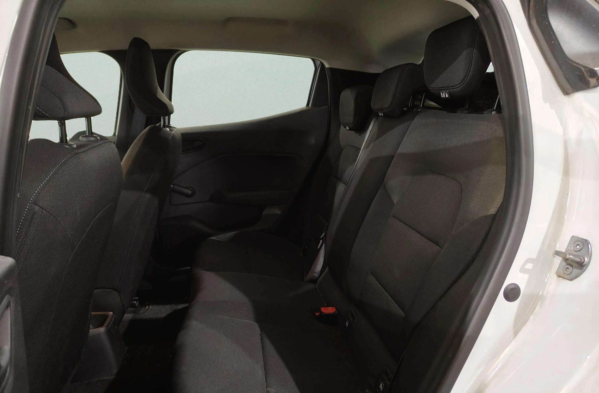 Renault Clio Authentic SCe - foto 9