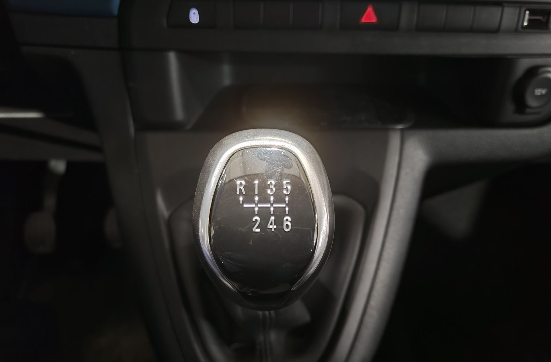 Peugeot Traveller BlueHDi 145 Active Standard 8 plazas - foto 5