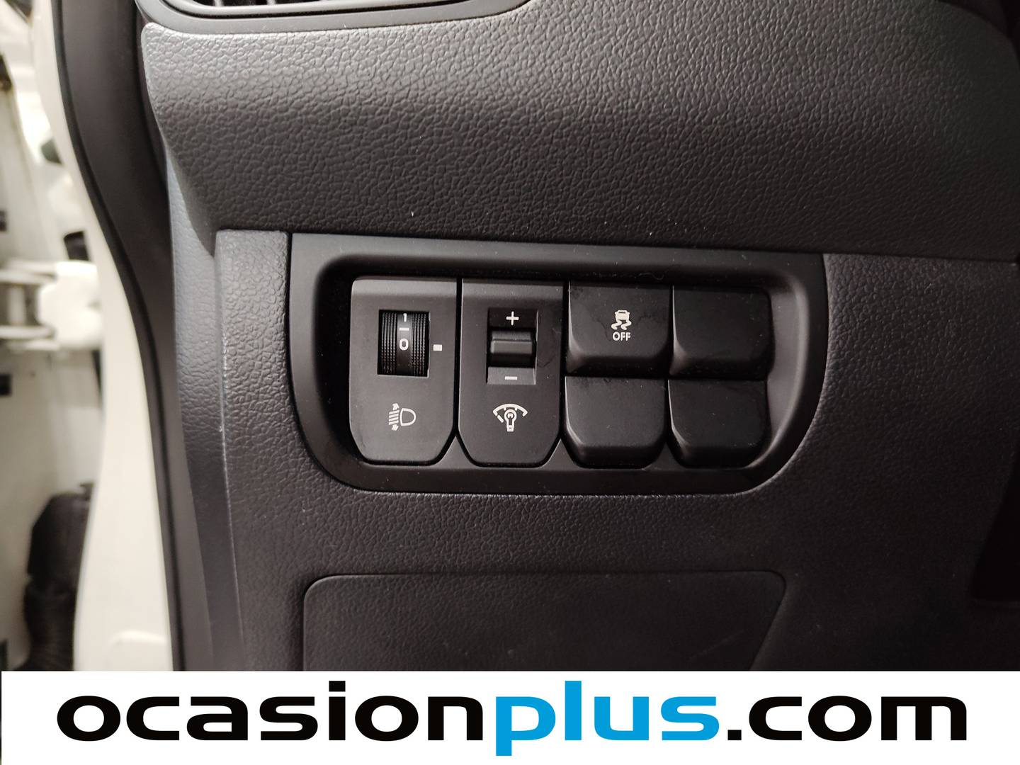 Equipamiento del KIA Rio KIA Rio 1.2 CVVT Concept (85 CV)