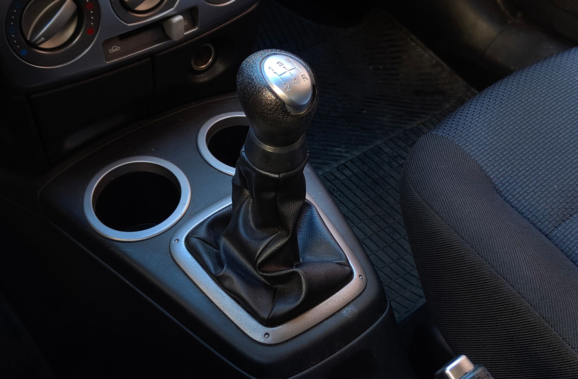 Mazda2 1.6 Sportive - foto 5