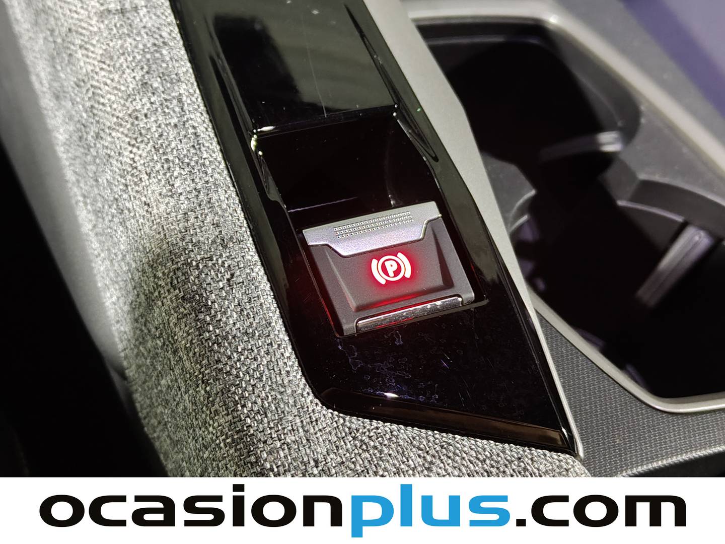 Foto Peugeot 5008 Hybrid Peugeot 5008 Hybrid 1.2 Allure eDCS6 (136 CV) 7 Plazas