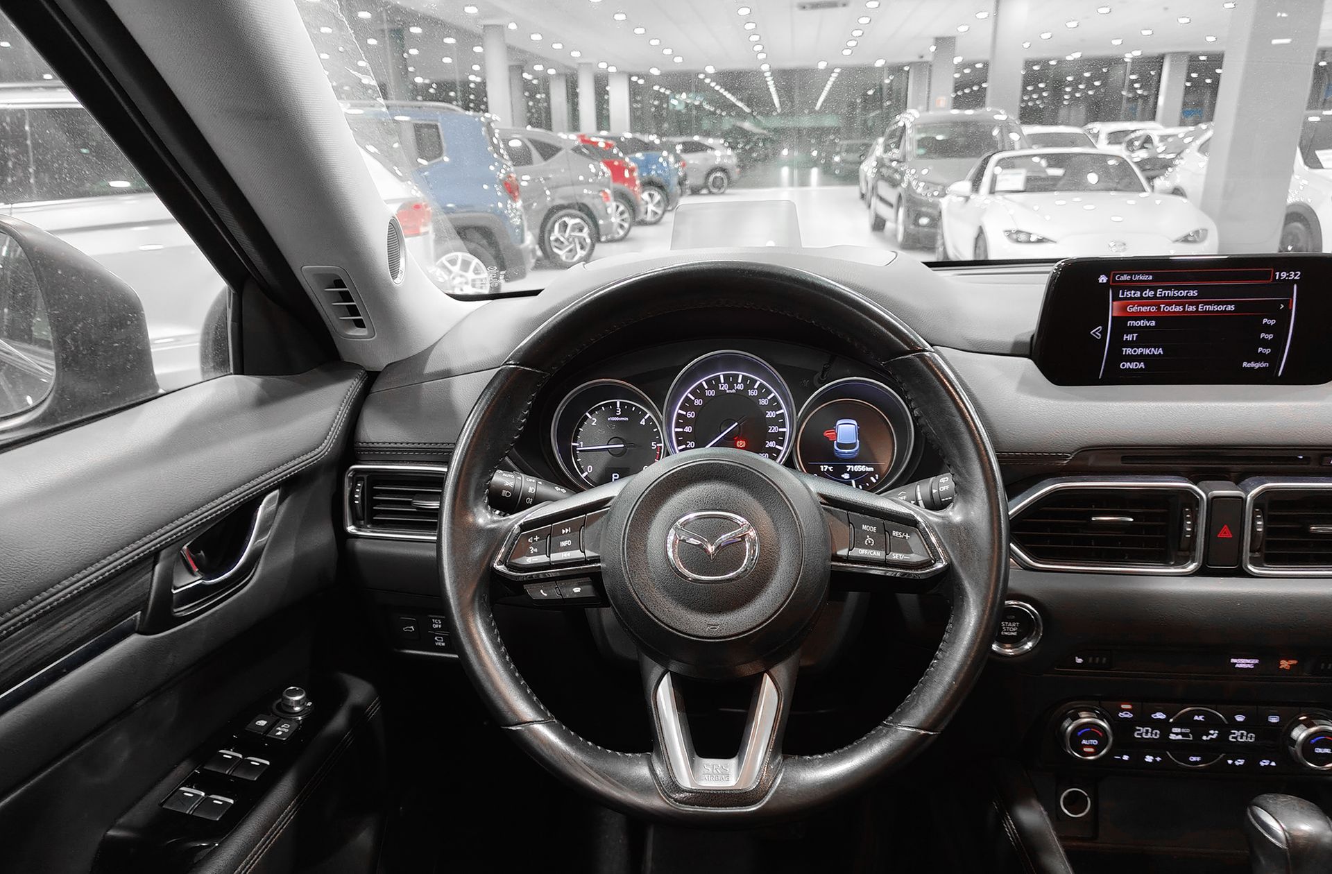 Mazda CX-5 2.2 D Zenith Black AWD - foto 28