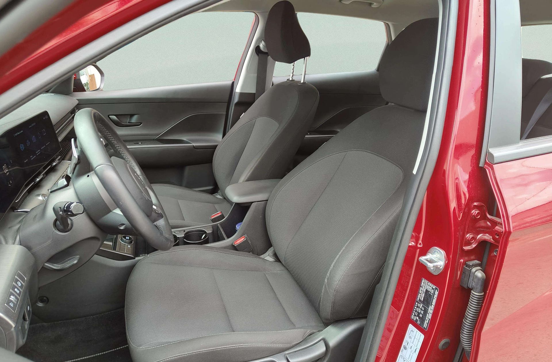 Hyundai Kona 1.6 GDI HEV Tecno 2C DCT - foto 10