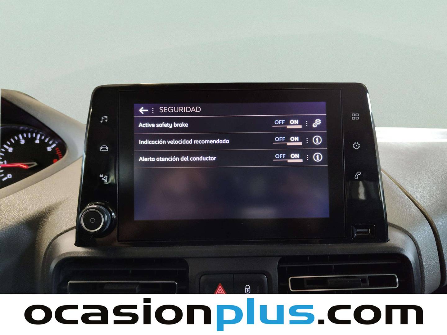 Acabados Peugeot Rifter Peugeot Rifter BlueHDi 130 S&S Active Standard NAV+ (130 CV)