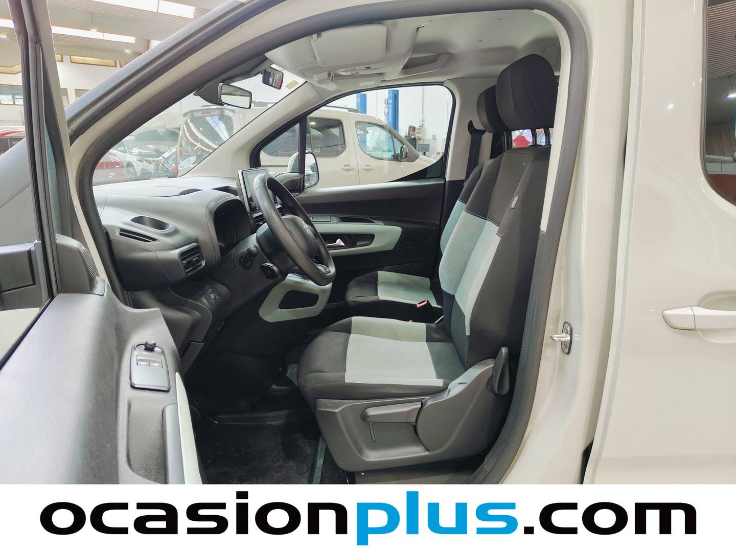 Foto asientos delanteros Citroën Berlingo Citroën Berlingo BlueHDi 130 Talla XL Feel (130 CV) 7 PLAZAS