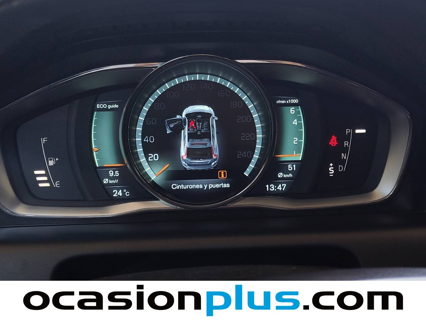Volvo XC60 VOLVO XC60 2.0 T5 R-Design Momentum Auto (245 CV) de segunda mano