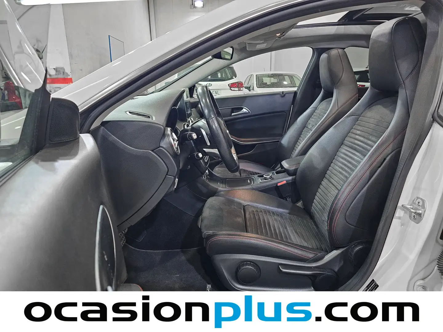 Foto Mercedes CLA Mercedes-Benz CLA 200 d (136 CV) PACK AMG