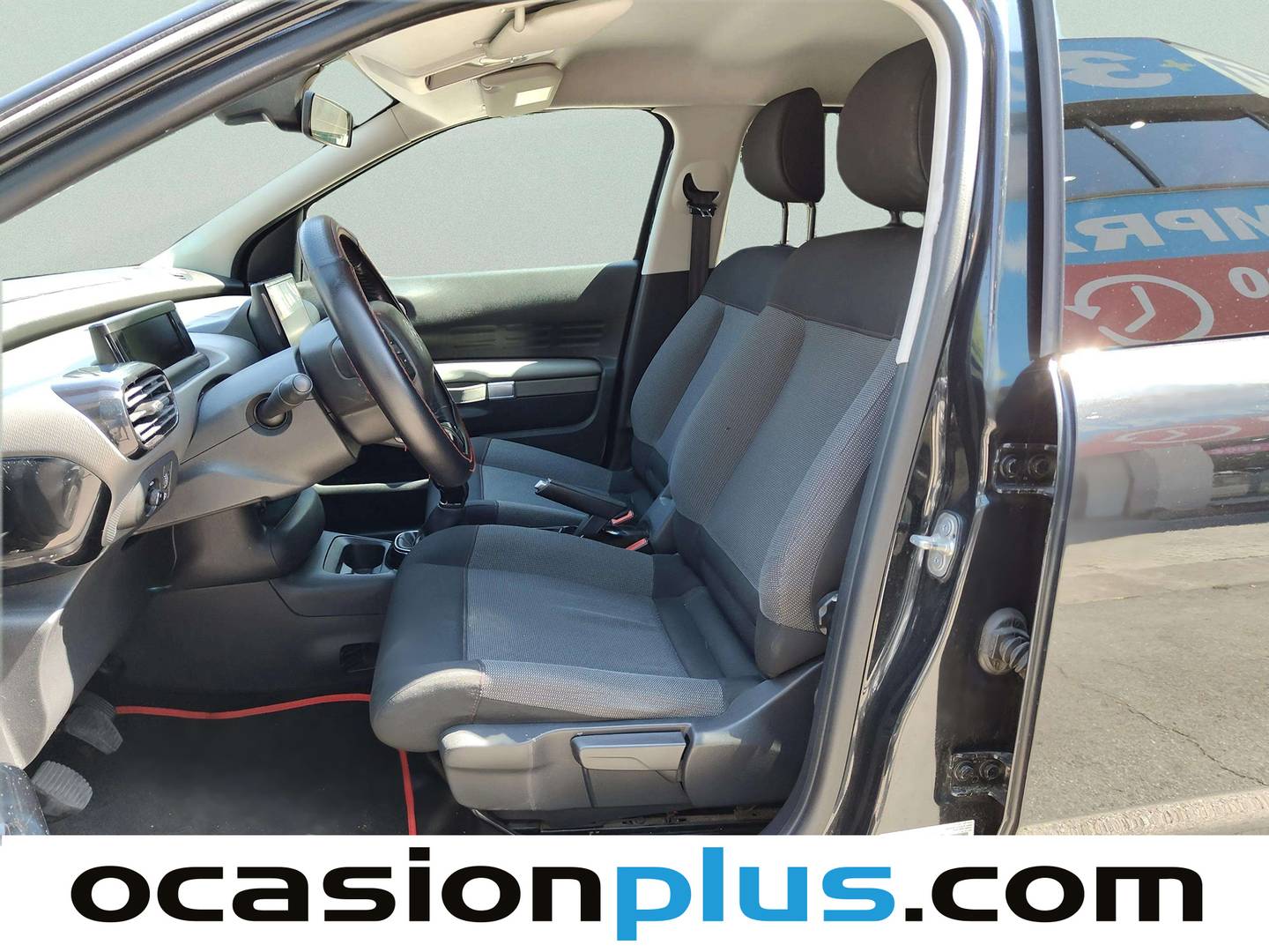 Foto asientos delanteros Citroën C4 Cactus Citroën C4 Cactus BlueHDi 100 Feel (100 CV)