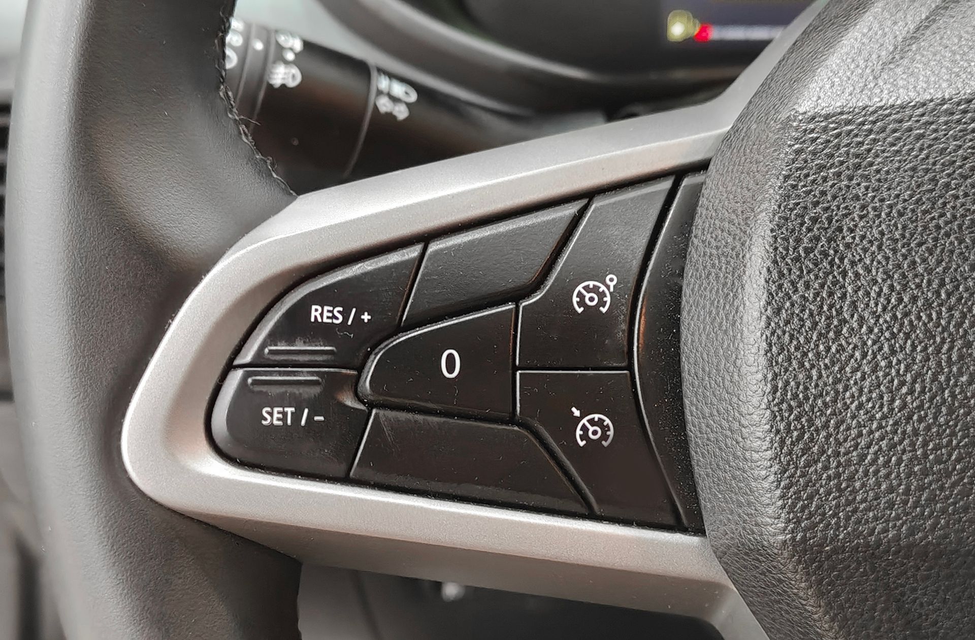Dacia Jogger Extreme Hybrid 7 plazas - foto 24