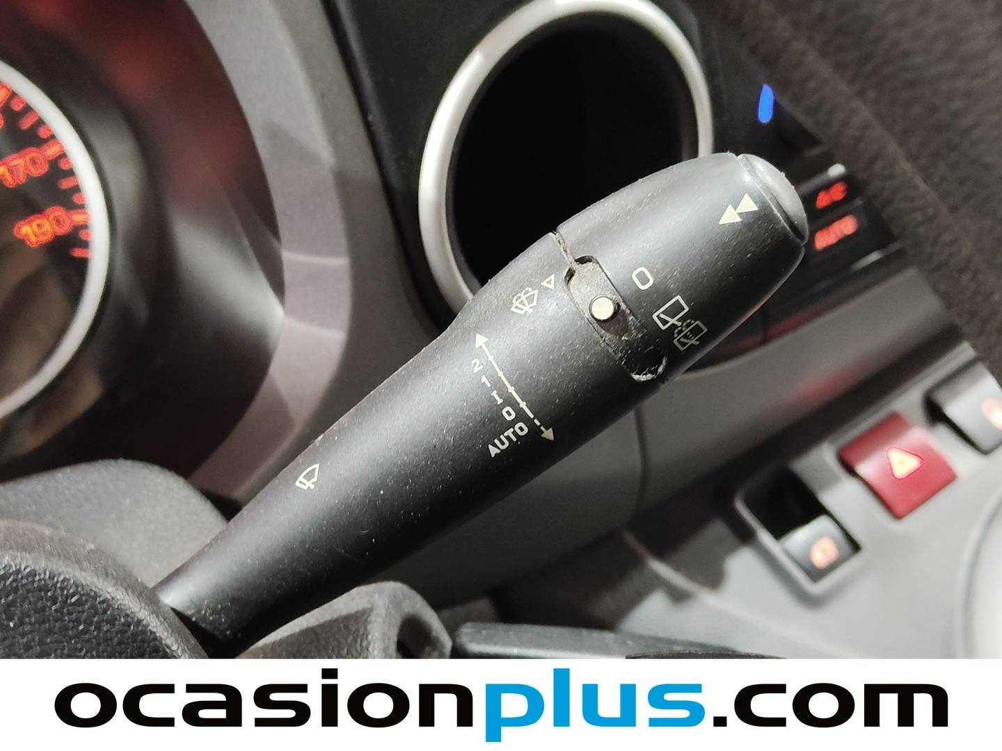 Foto Peugeot Partner Peugeot Partner Tepee 1.6 BlueHDi TEPEE Outdoor (100 CV)