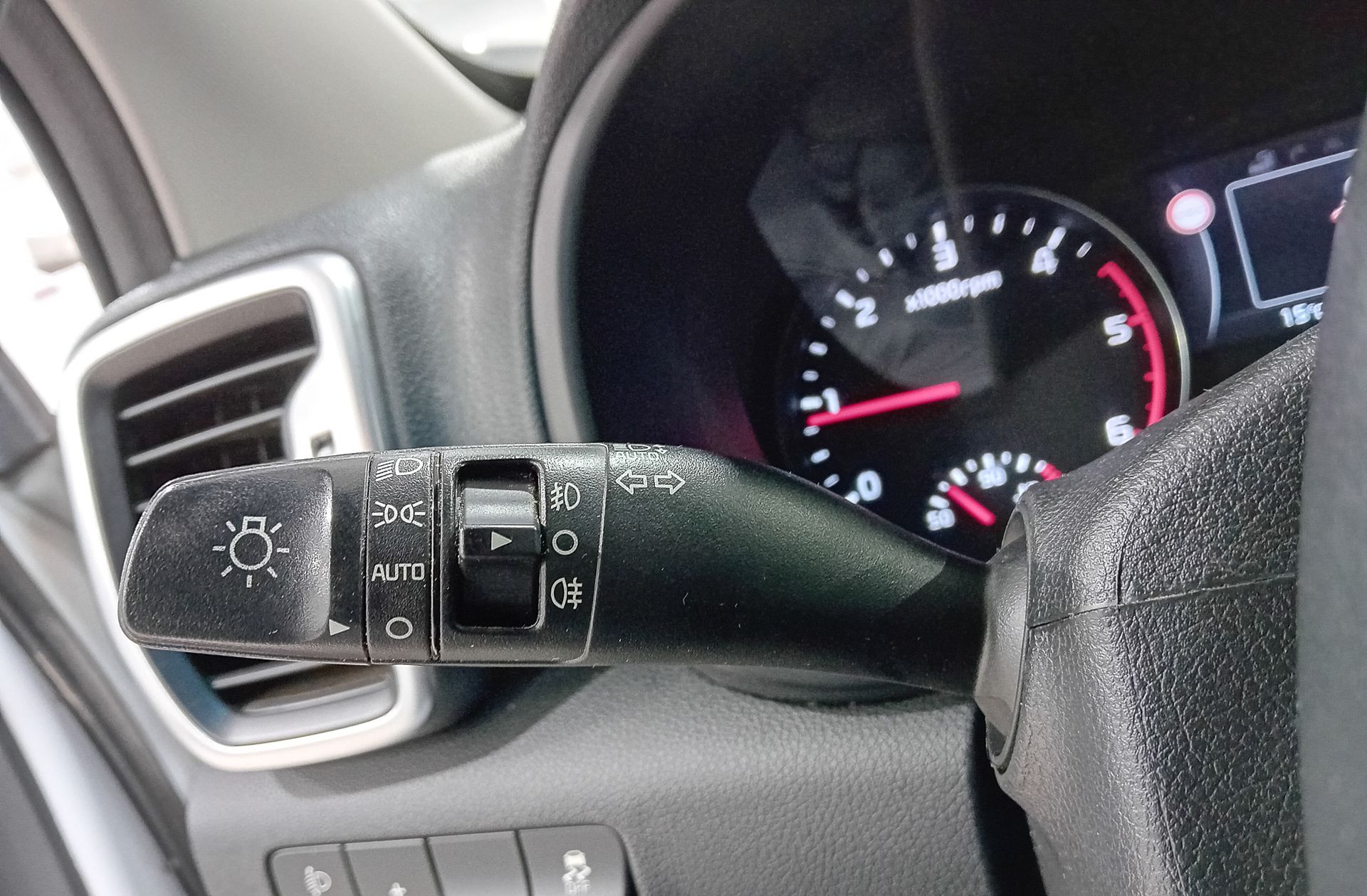 Kia Sportage 1.7 CRDi VGT Eco-Dynamics x-Tech17 4x2 - foto 21