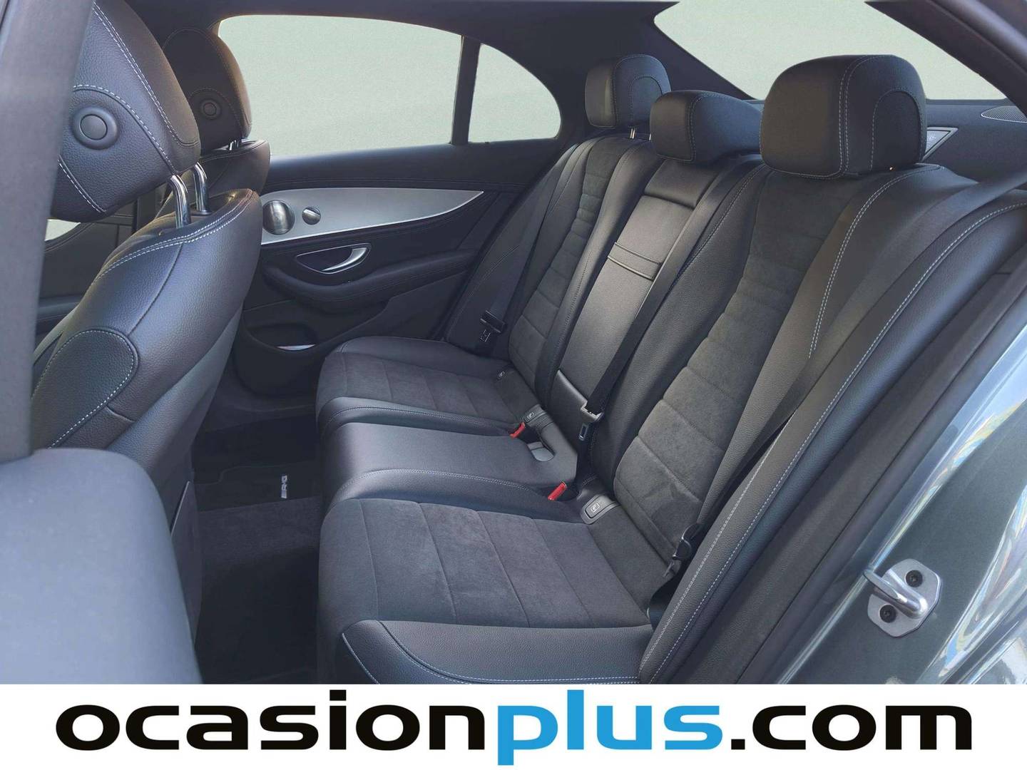 Foto asientos traseros Mercedes Clase E Mercedes Clase E E 220 d (200 CV)