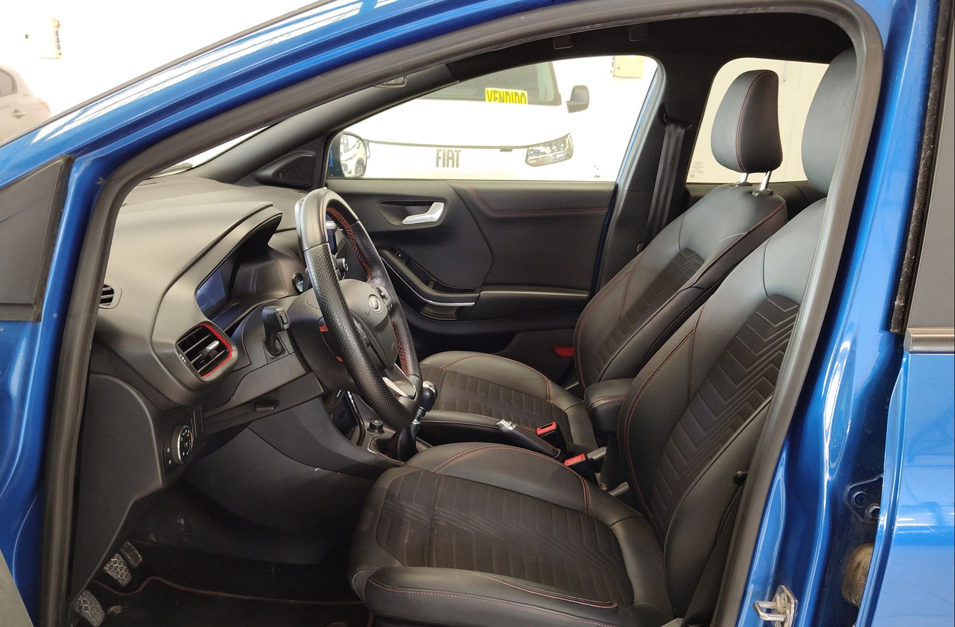 Ford Puma 1.0 EcoBoost MHEV ST-Line X - foto 11