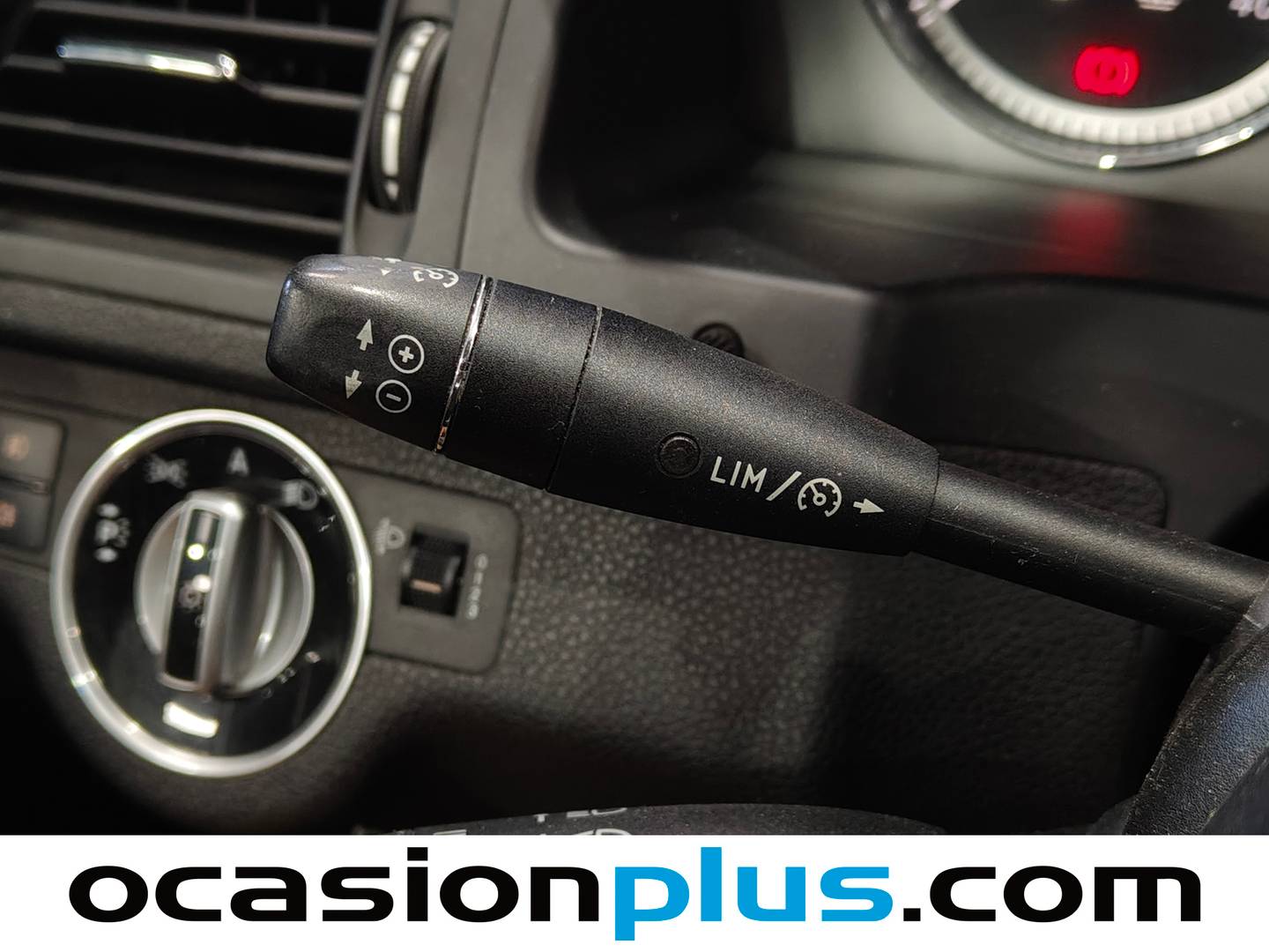 Equipamiento del Mercedes Clase C Mercedes Clase C 200 CDI Blue Efficiency Avantgarde (136 CV)