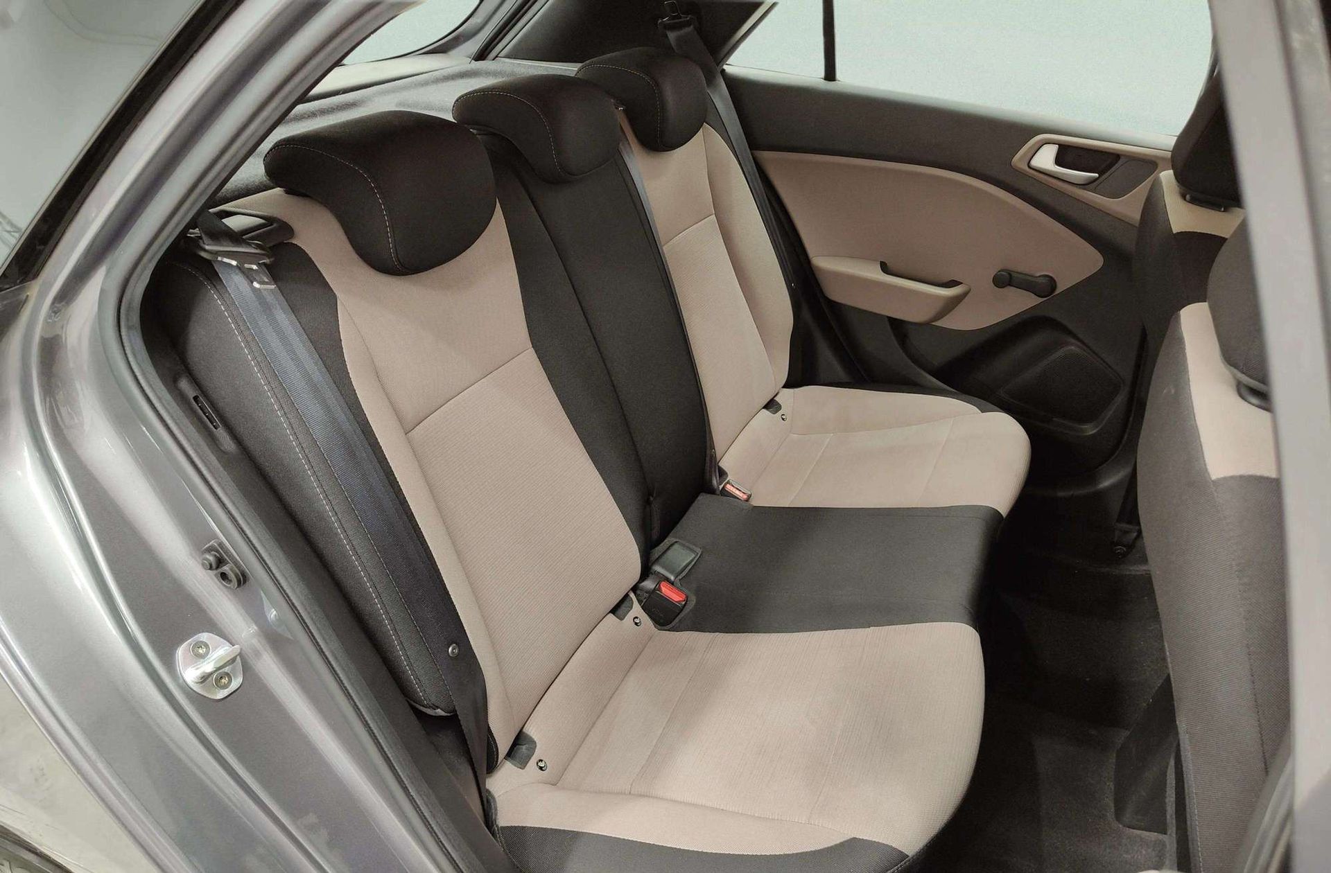 Hyundai i20 1.2 MPI Essence - foto 14