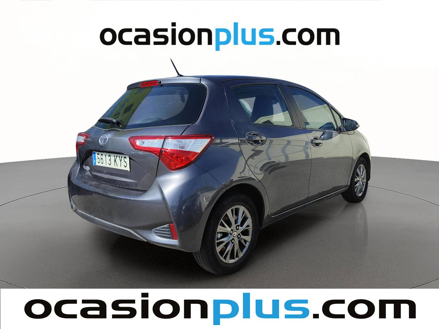 Foto trasera Toyota Yaris Toyota Yaris 1.5 Active Tech (111 CV) derecha