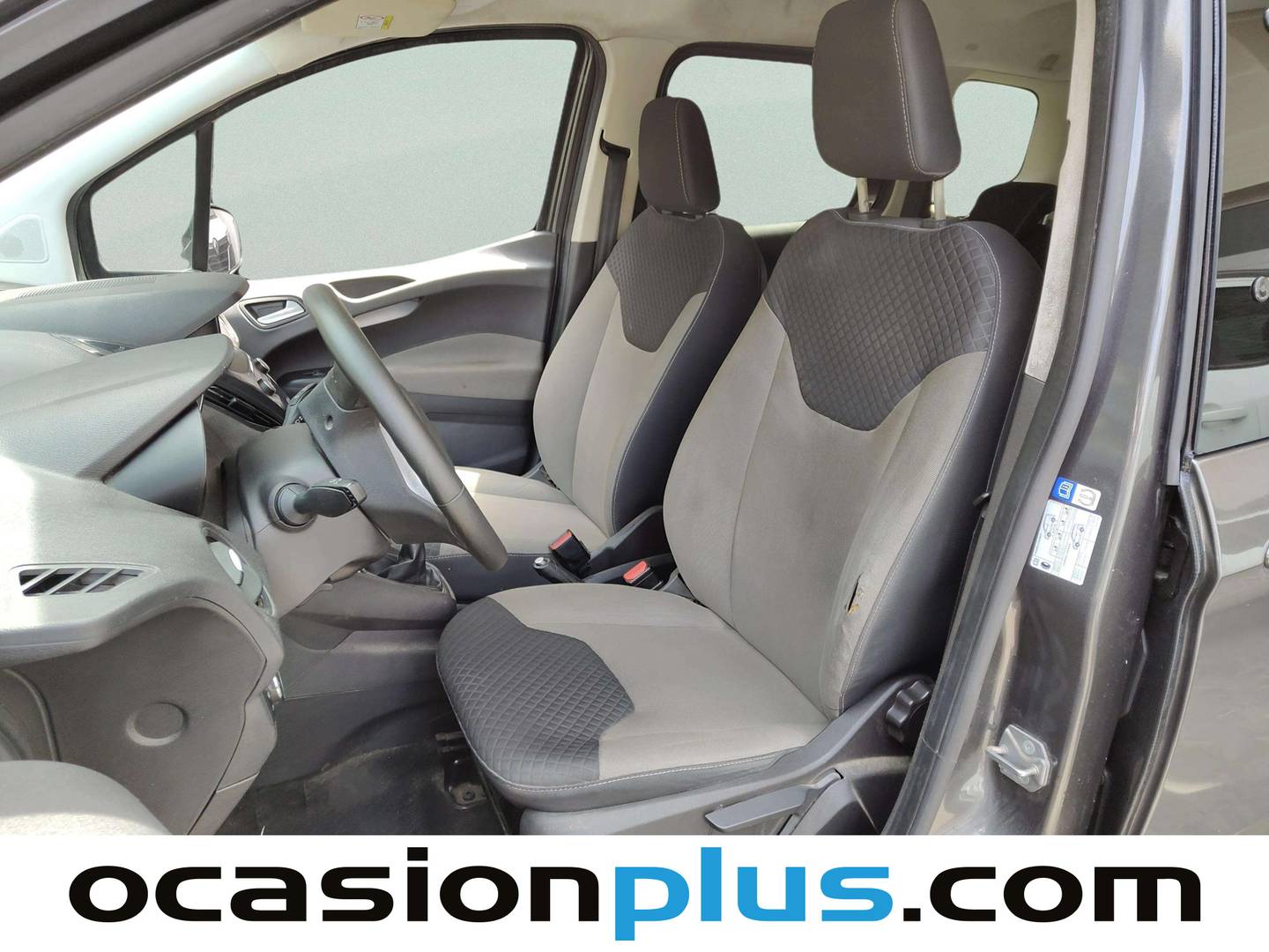 Foto asientos delanteros Ford Tourneo Courier Ford Tourneo Courier 1.0 EcoBoost Titanium (100 CV)