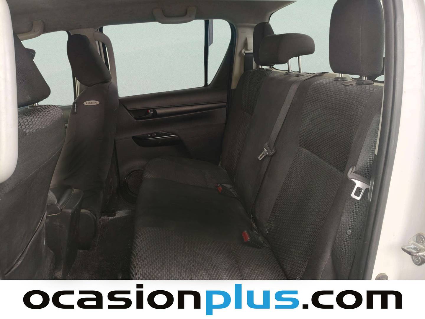 Foto asientos traseros Toyota Hilux Toyota Hilux 2.4 D-4D Doble Cabina GX (150 CV)