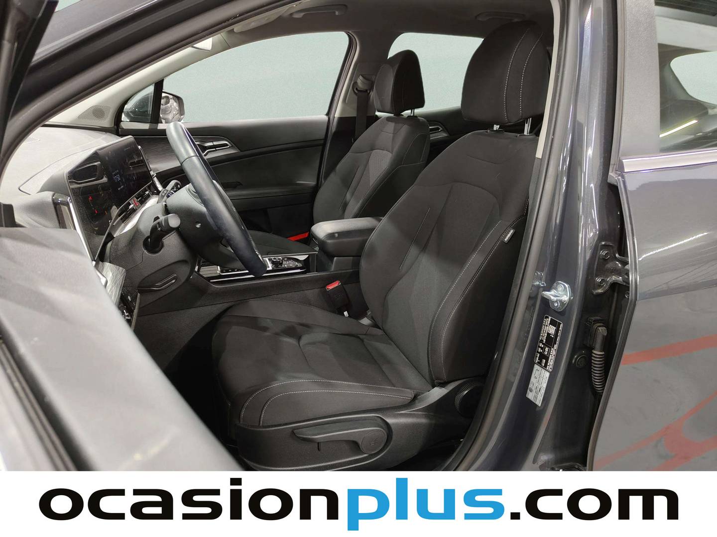 Foto asientos delanteros KIA Sportage Kia Sportage 1.6 CRDi MHEV Business 4x2 DCT (136 CV)