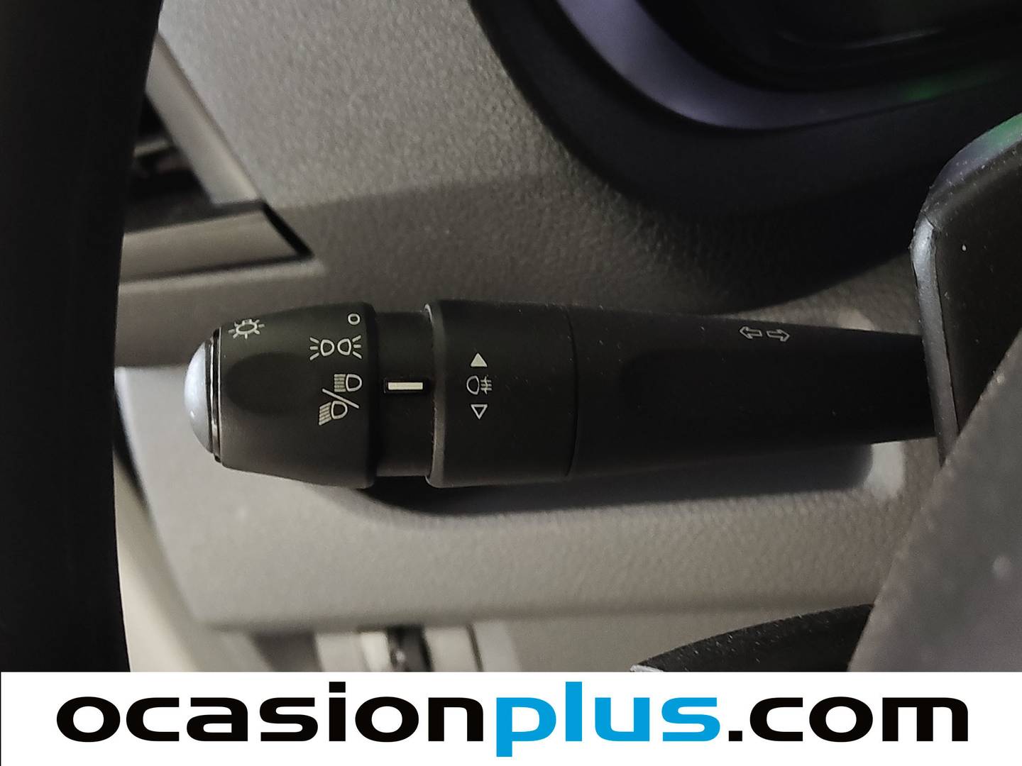 Equipamiento del Toyota Proace Toyota Proace Furgon 1.5 D Business (120 CV)