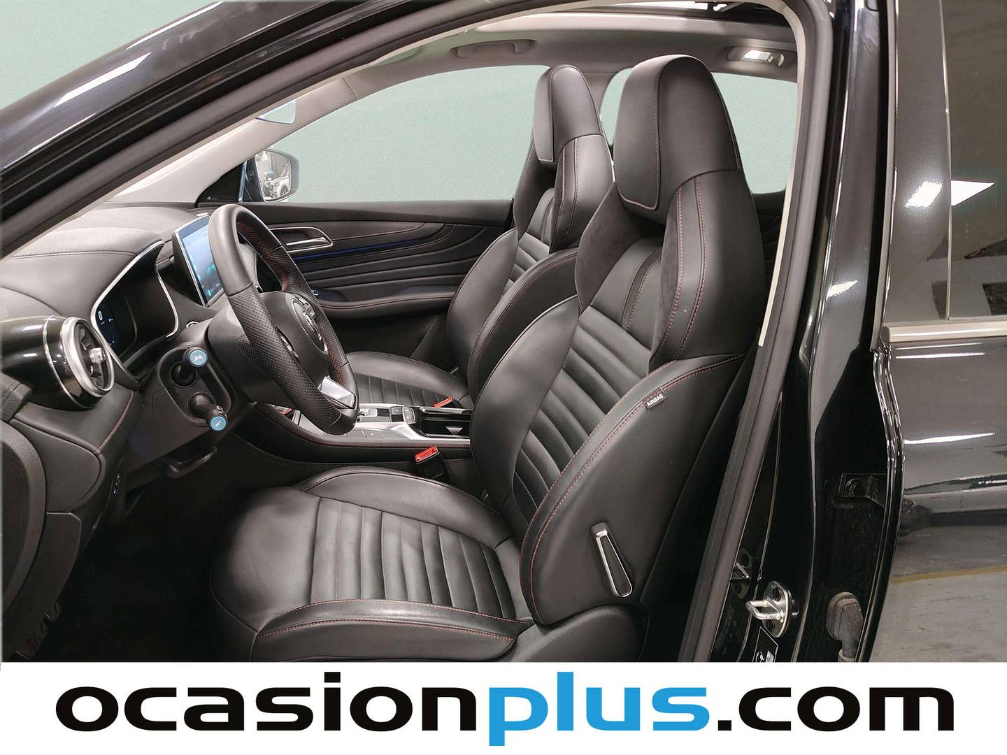 Foto MG eHS MG eHS 1.5 T-GDI PHEV Luxury (258 CV)