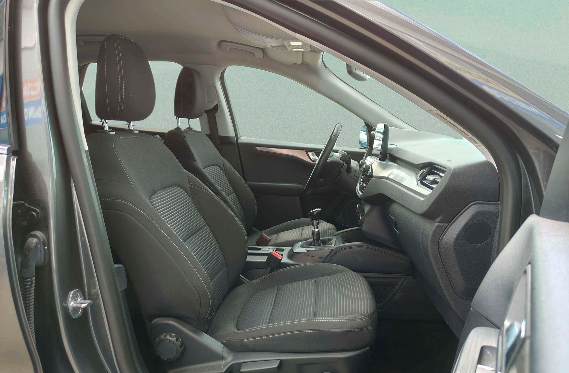 Ford Kuga 1.5 EcoBoost Titanium 4x2 - foto 17
