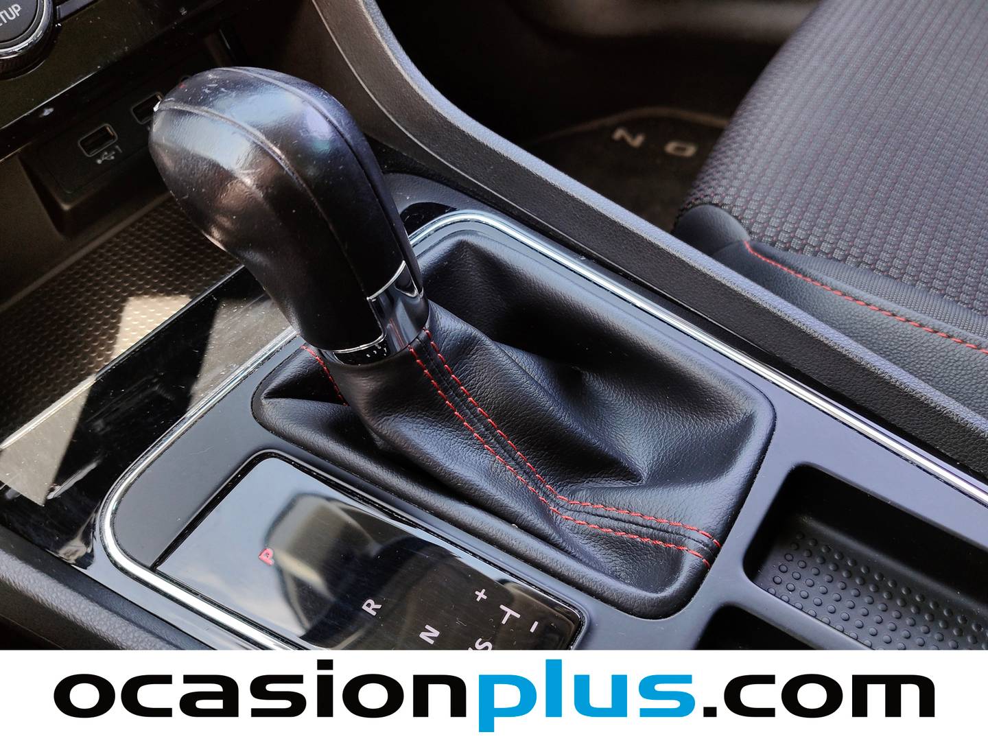 Seat León Seat León ST 1.5 EcoTSI S&S FR DSG (150 CV) de segunda mano