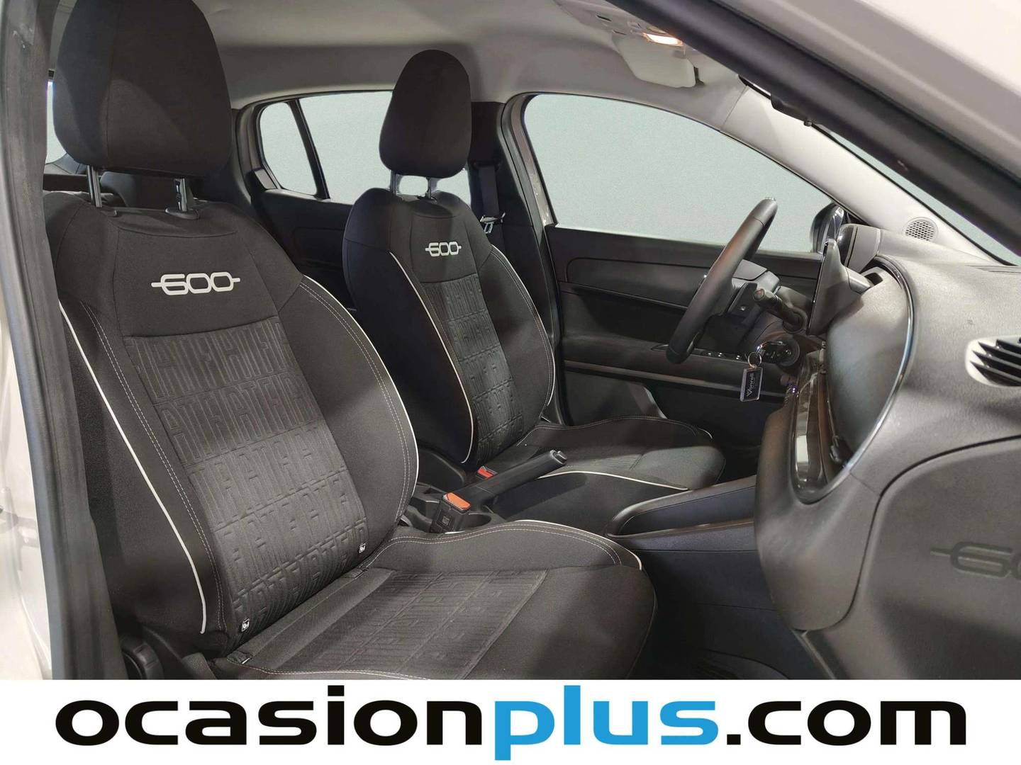 Foto Fiat 600 Fiat 600 MHEV 1.2 DDCT (100CV)