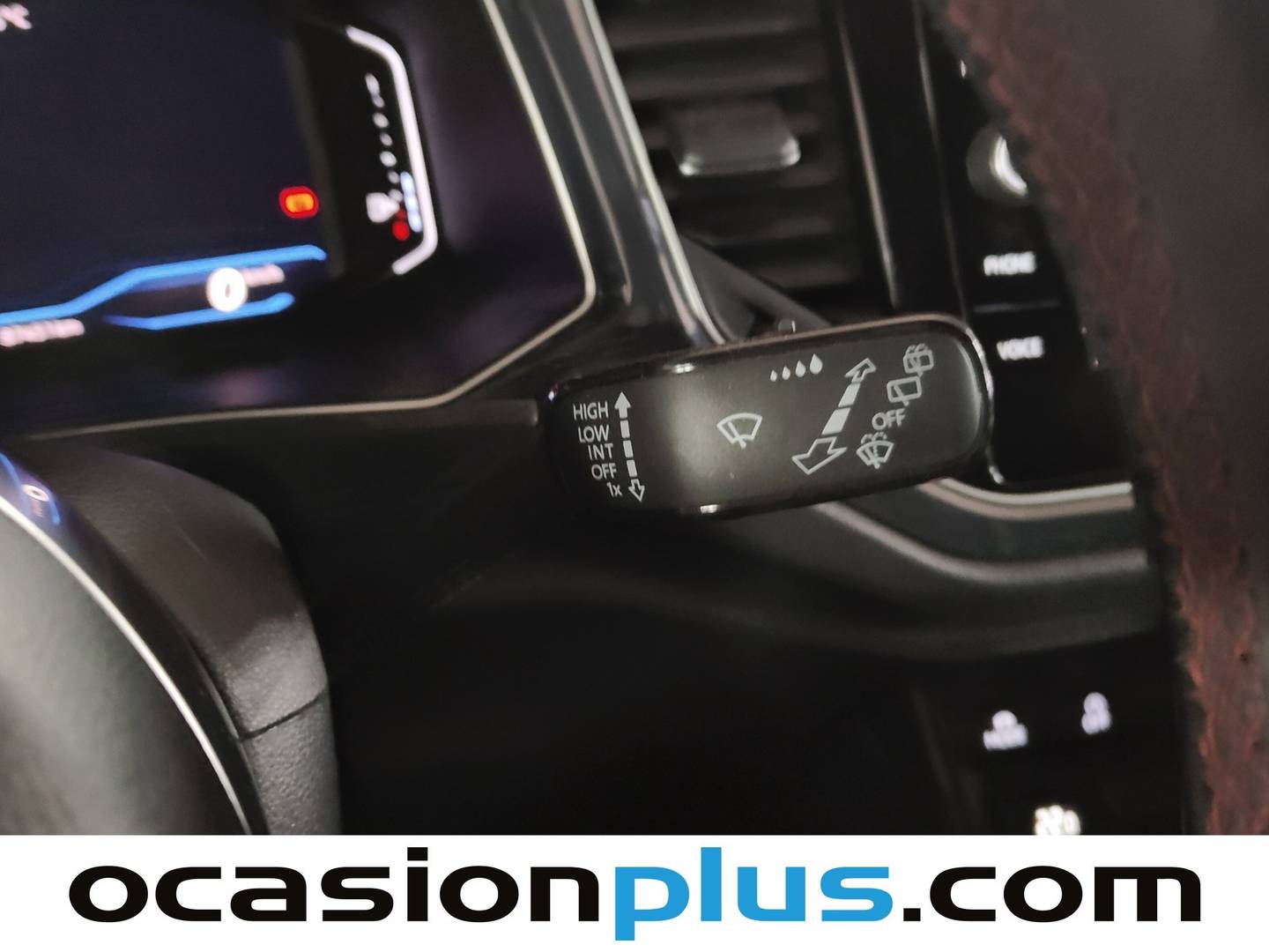 Foto Volkswagen T-Roc Volkswagen T-Roc Sport 1.0 TSI (115 CV)