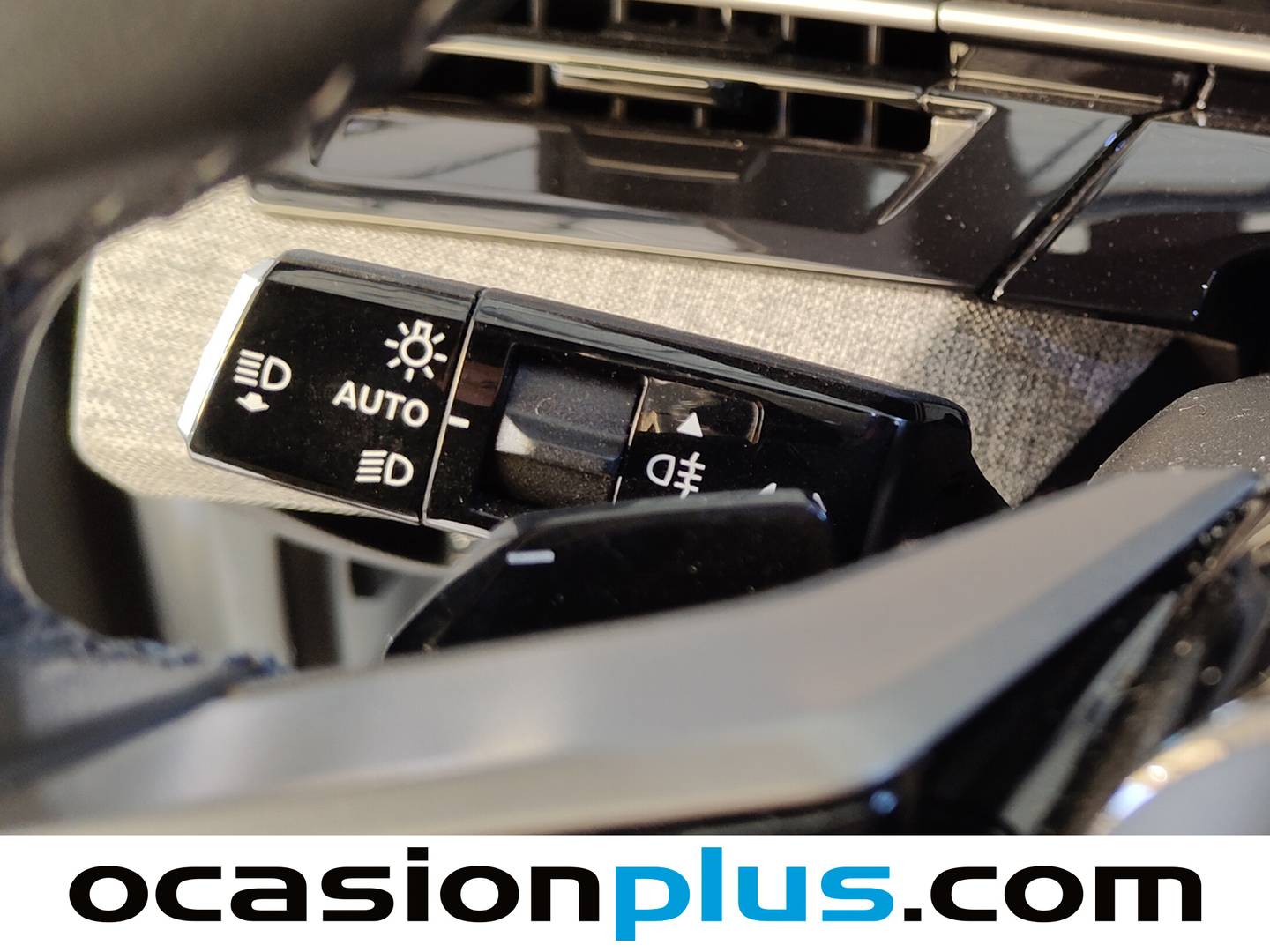 Peugeot 3008 Hybrid Peugeot 3008 Hybrid 145 Allure eDCS6 (145 CV) seminuevo