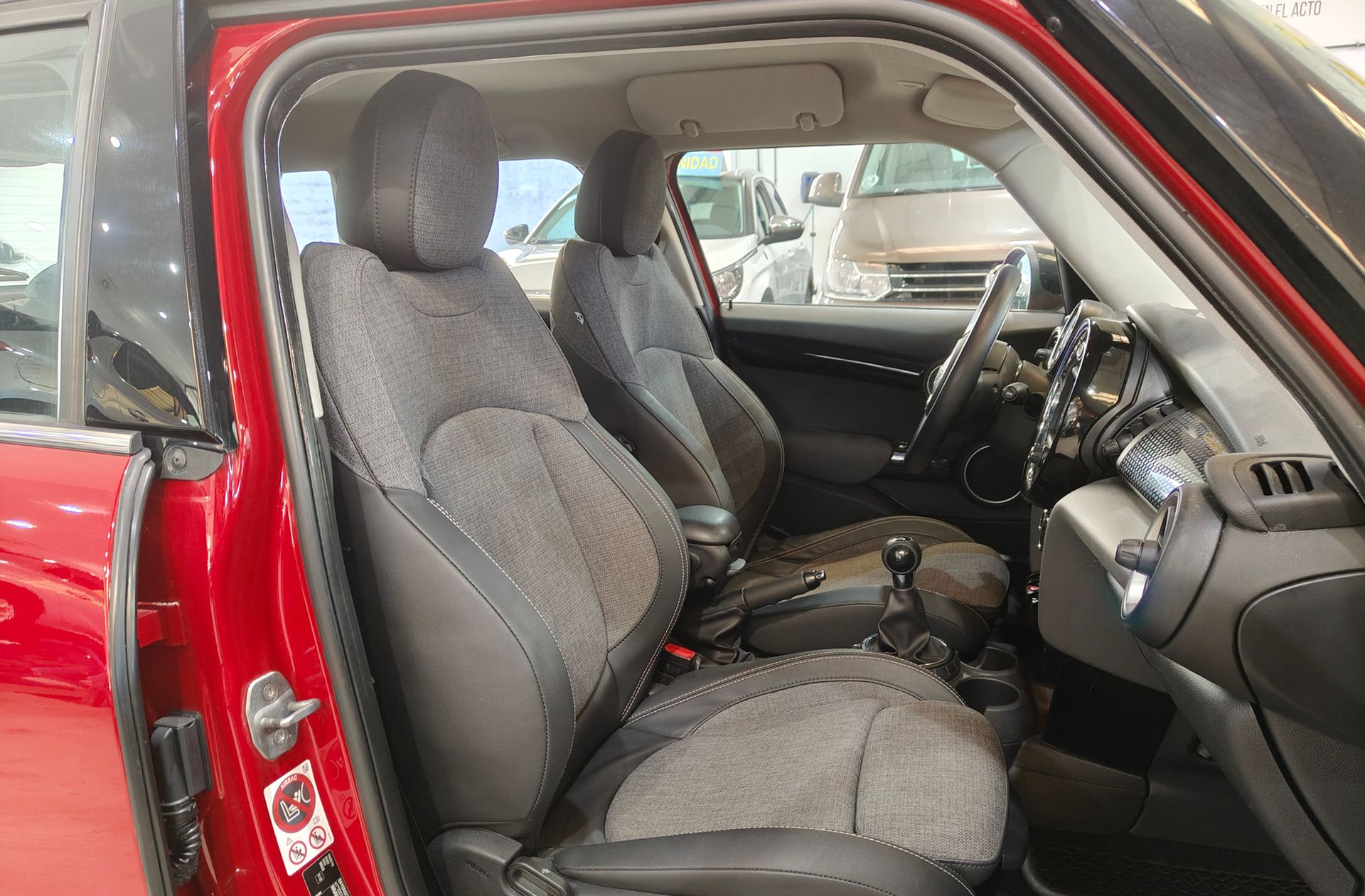 MINI Cooper SD - foto 17
