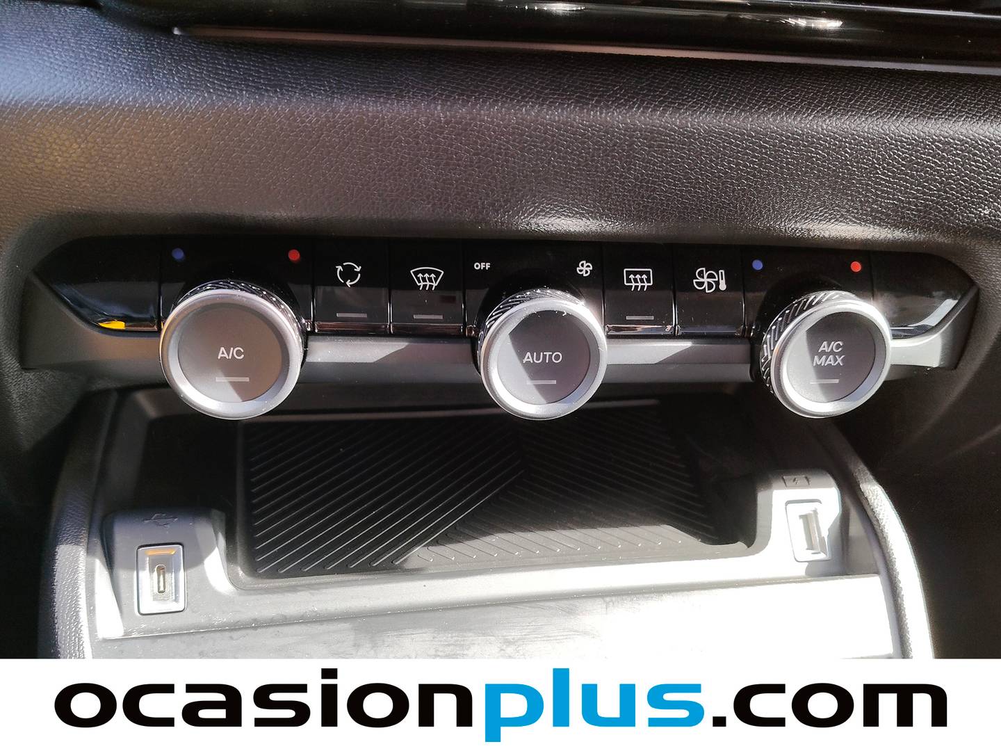 Citroën C4 Citroën C4 PureTech 130 S&S Plus EAT8 (131 CV) automático