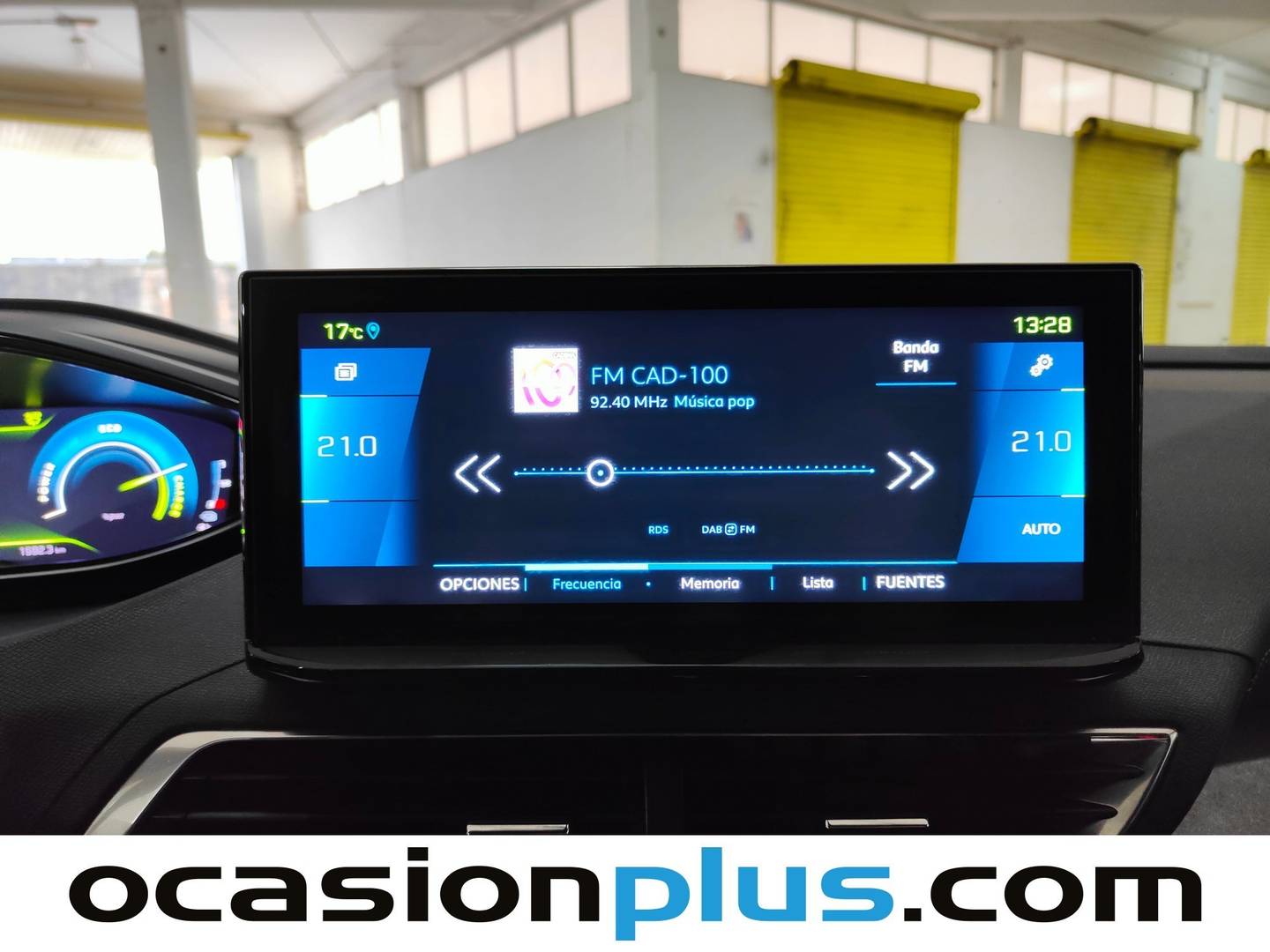 Foto Peugeot 3008 Hybrid Peugeot 3008 225 GT e-EAT8 (225 CV)