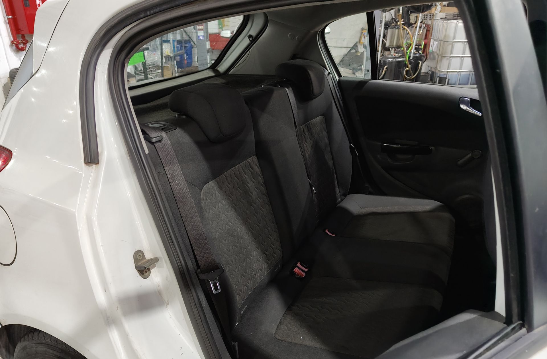 Opel Corsa 1.3 ecoFLEX Selective - foto 13