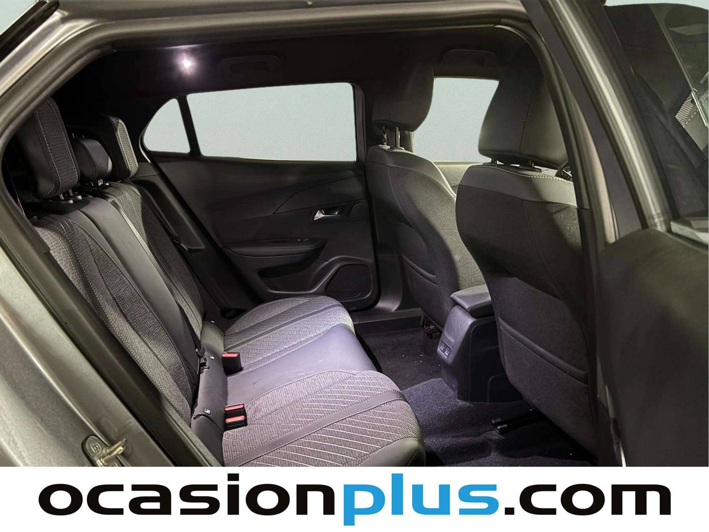 Peugeot 2008 Peugeot 2008 Allure Hybrid eDCS6 (145 CV) automático