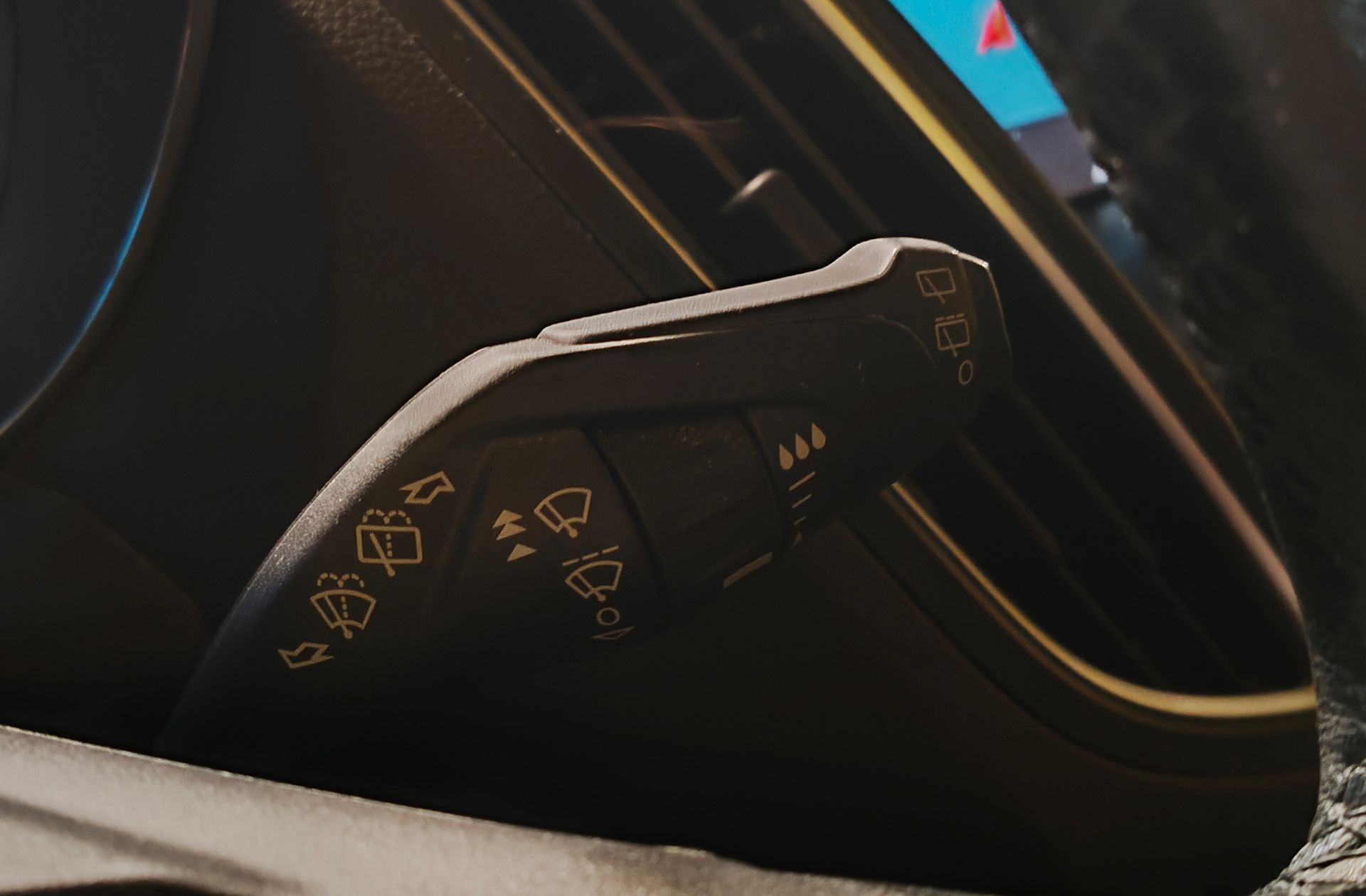 Ford C-Max 1.0 EcoBoost Trend+ - foto 29