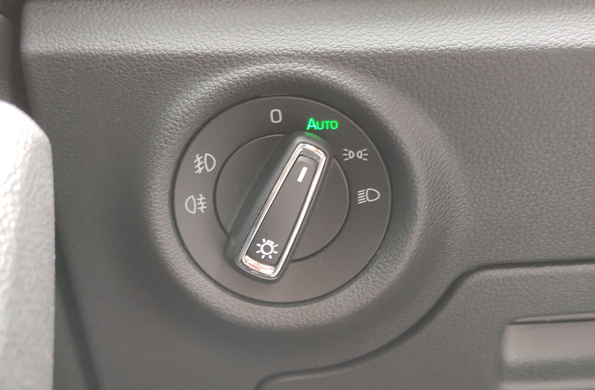 Škoda Kamiq 1.5 TSI Montecarlo DSG - foto 30