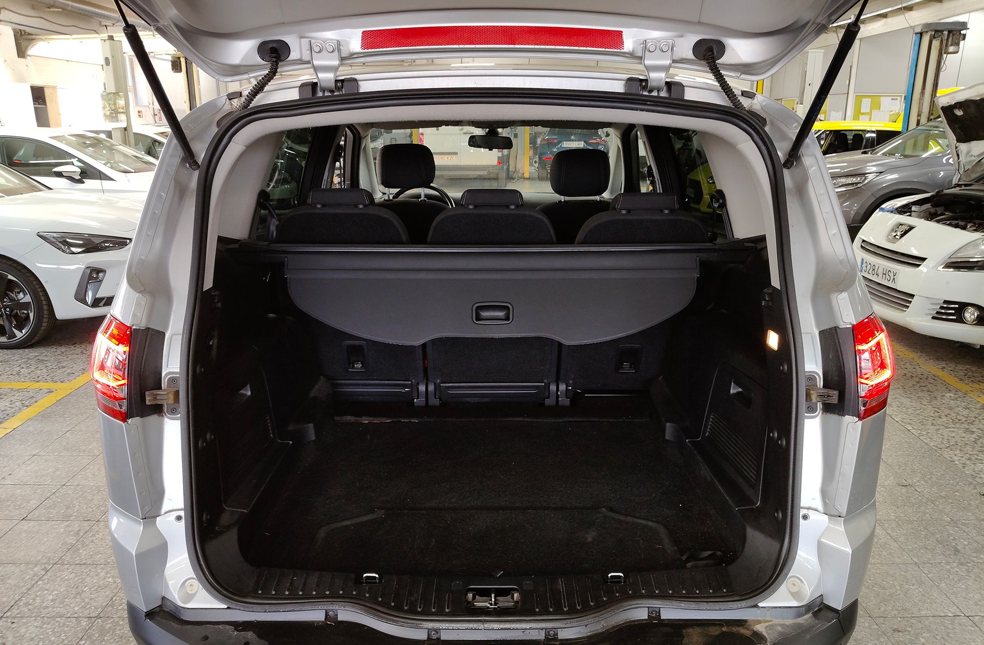 Ford S-Max 2.0 TDCi Trend Powershift - foto 13